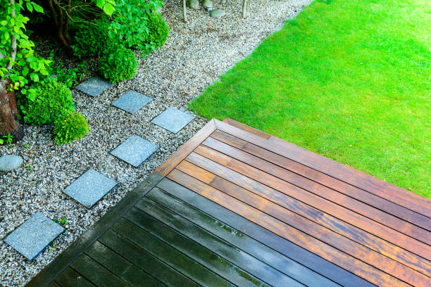 Best Driveway Pressure Washing  in Washington Mills, NY
