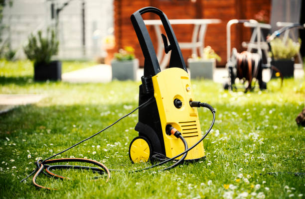 Best Spring Cleaning  in Washington Mills, NY